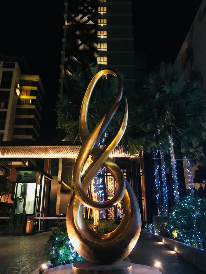 Astra Suites Central チエンマイ エクステリア 写真