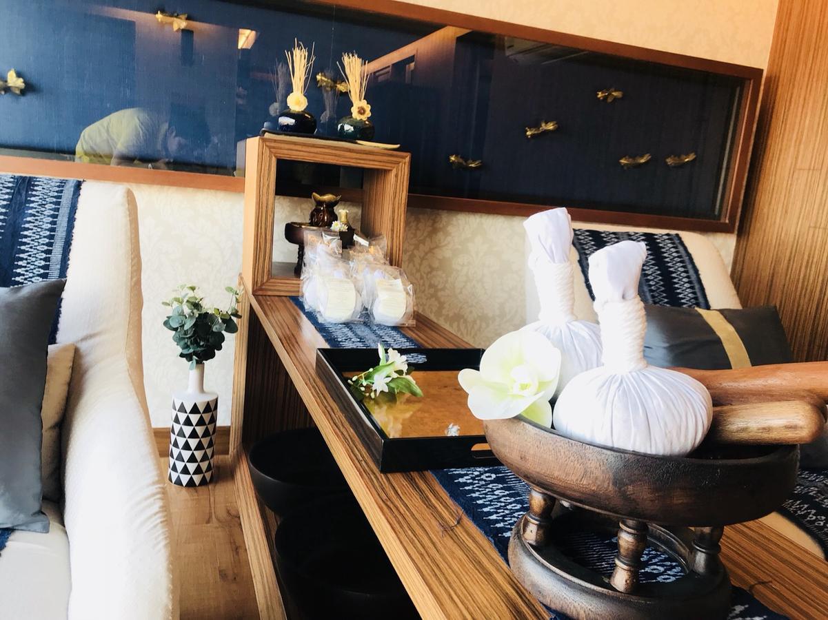 Astra Suites Central チエンマイ エクステリア 写真