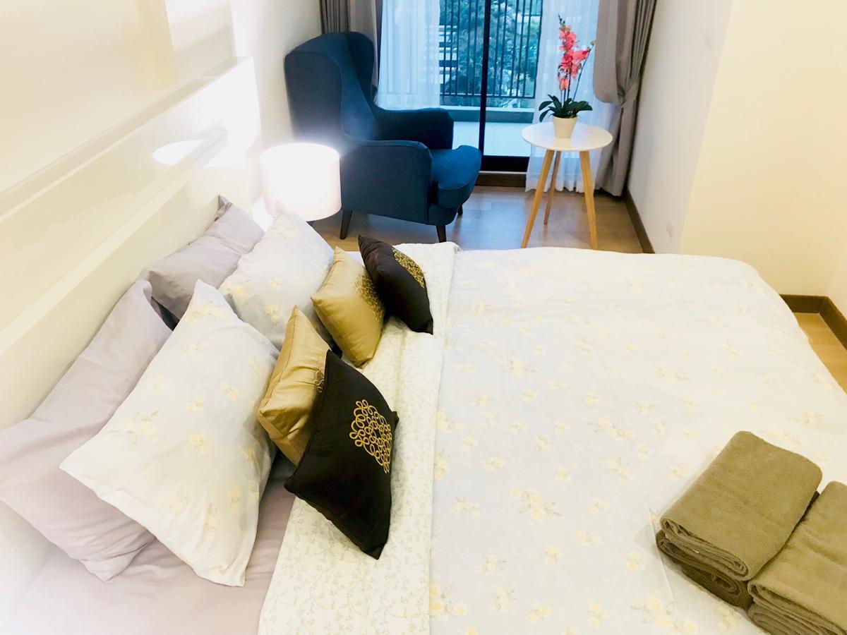 Astra Suites Central チエンマイ エクステリア 写真