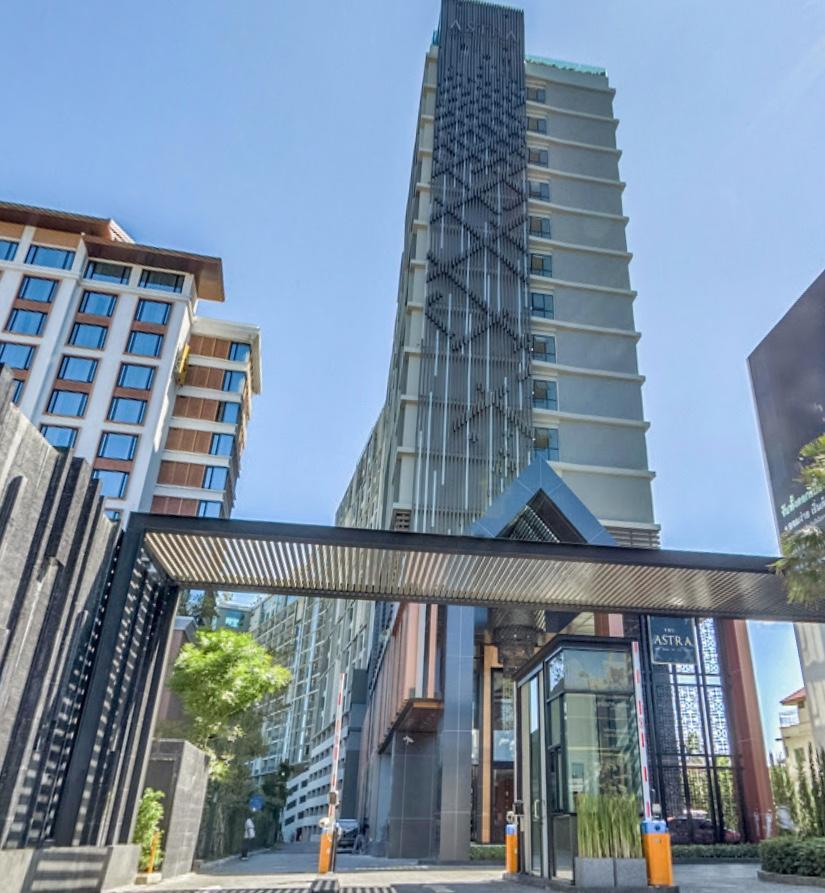 Astra Suites Central チエンマイ エクステリア 写真