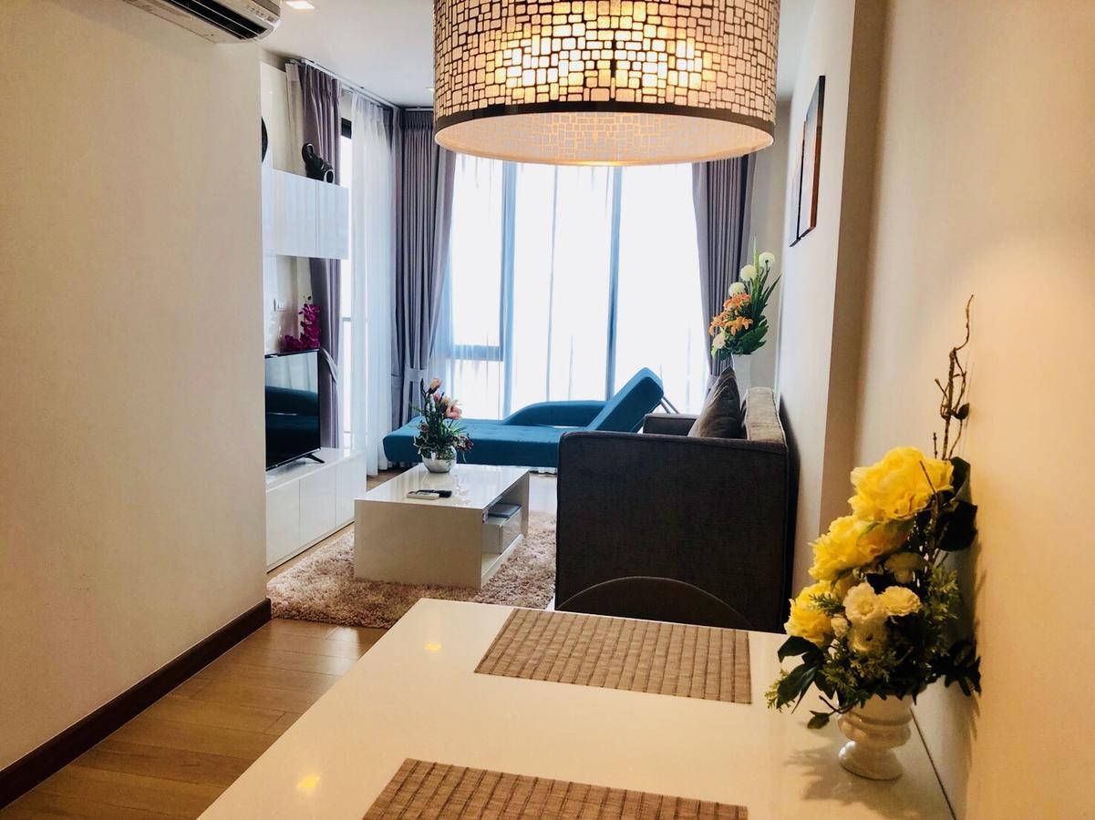 Astra Suites Central チエンマイ エクステリア 写真