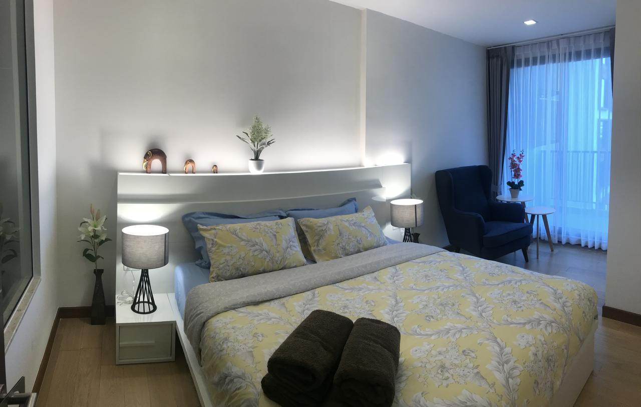 Astra Suites Central チエンマイ エクステリア 写真