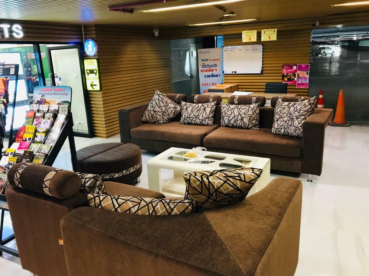 Astra Suites Central チエンマイ エクステリア 写真